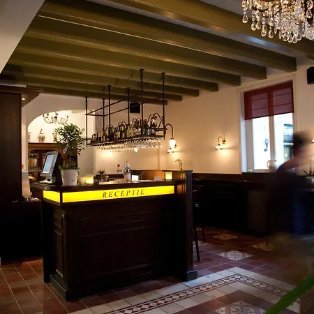 Hotel-restaurant Het Rechthuis 3*