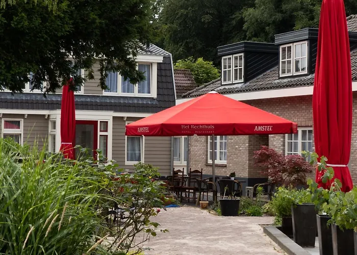 Hotel-restaurant Het Rechthuis מלון 3*